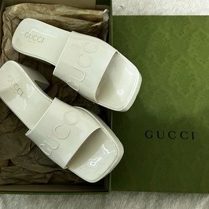 Gucci Rubber Platform Slides